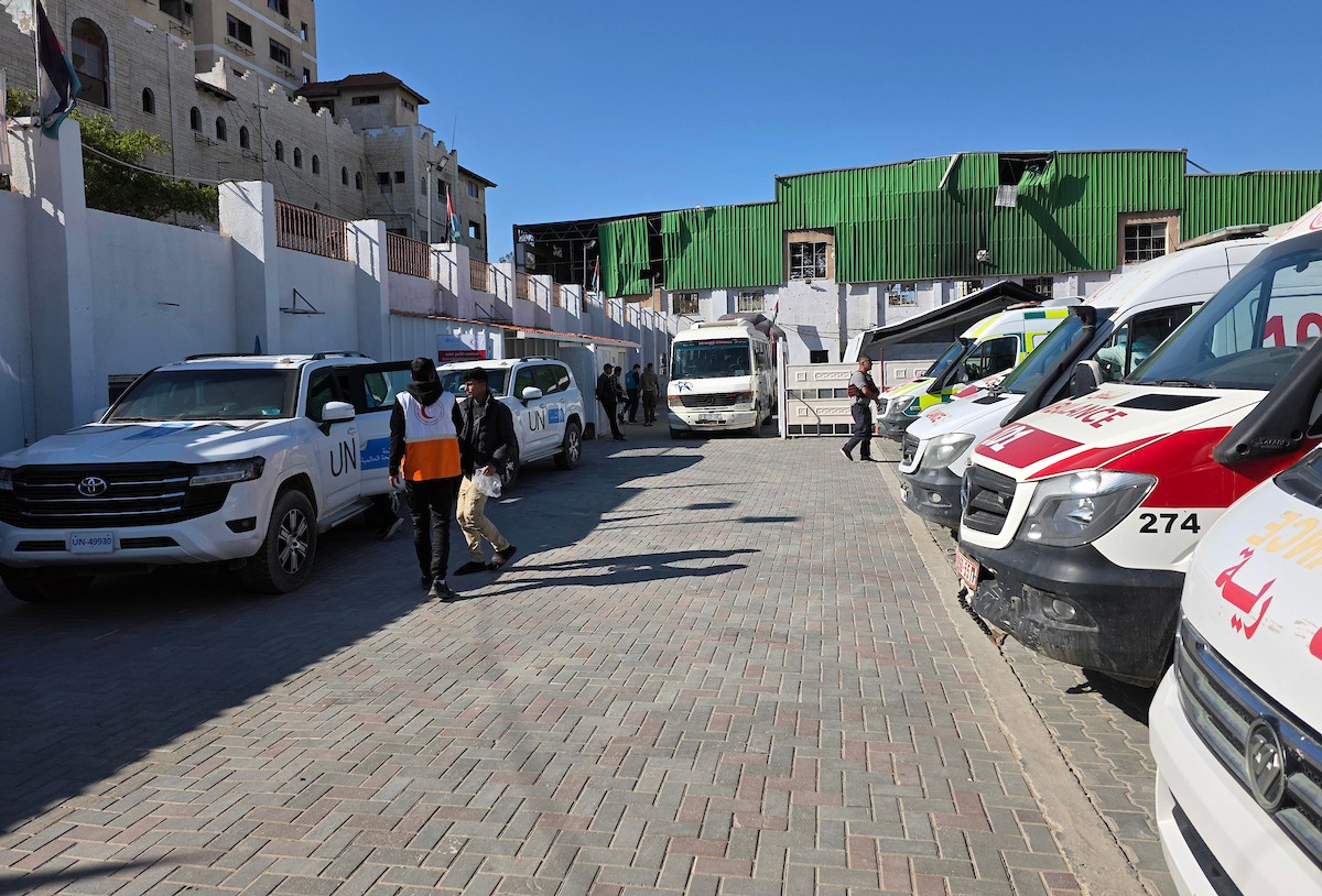 خروج مرضى للعلاج من غزة.jpg